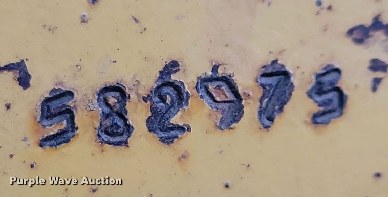 image for item EA2430 2002 John Deere 770CH Series II motor grader