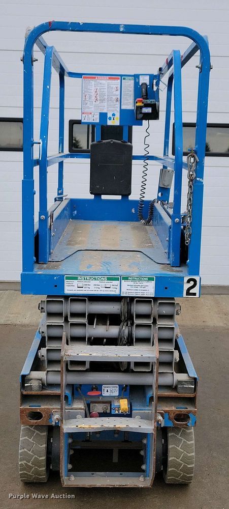 image for item EA2432 2017 Genie GS-1930 scissor lift