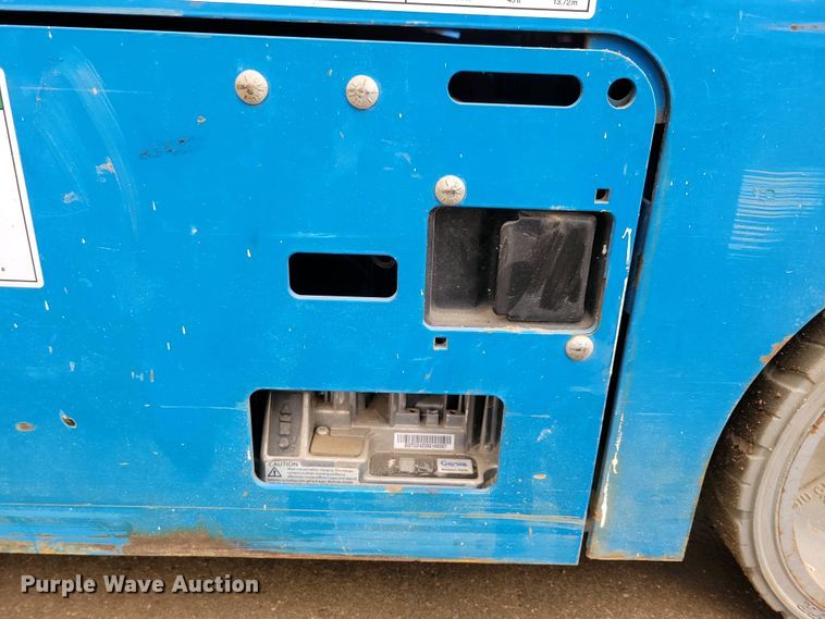 image for item EA2432 2017 Genie GS-1930 scissor lift