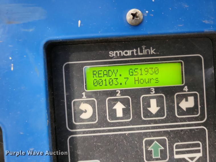 image for item EA2432 2017 Genie GS-1930 scissor lift