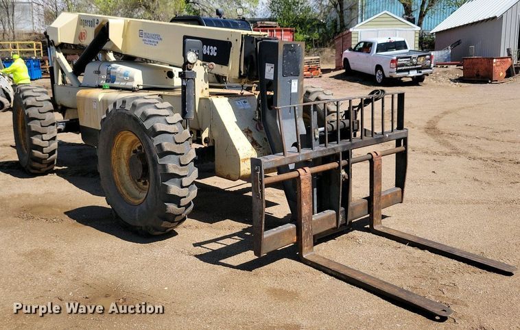 image for item EA2435 2005 Ingersoll Rand VR-843C telehandler