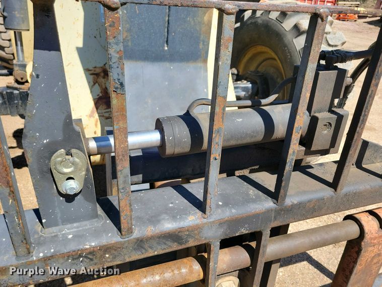 image for item EA2435 2005 Ingersoll Rand VR-843C telehandler