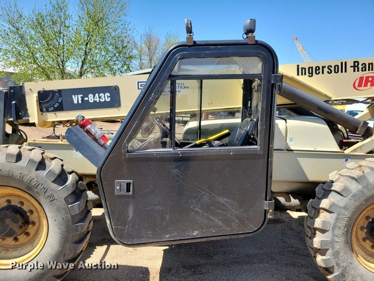 image for item EA2435 2005 Ingersoll Rand VR-843C telehandler