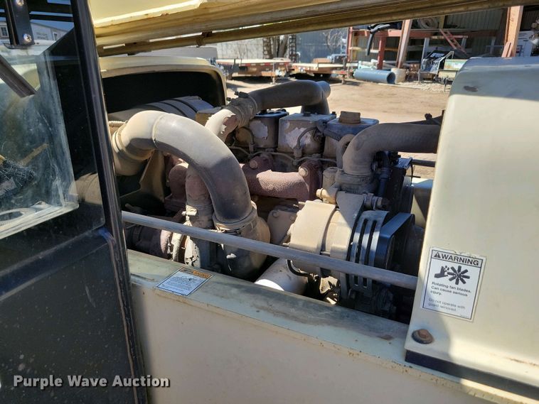 image for item EA2435 2005 Ingersoll Rand VR-843C telehandler