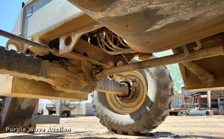 image for item EA2435 2005 Ingersoll Rand VR-843C telehandler