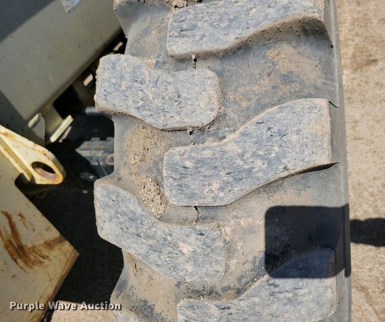 image for item EA2435 2005 Ingersoll Rand VR-843C telehandler