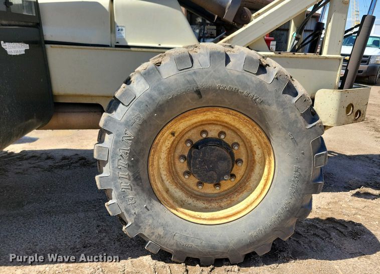 image for item EA2435 2005 Ingersoll Rand VR-843C telehandler