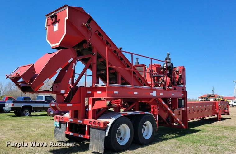 image for item EA2436 2014 Keystone Oilfield Fabrication STB-36 sand conveyor