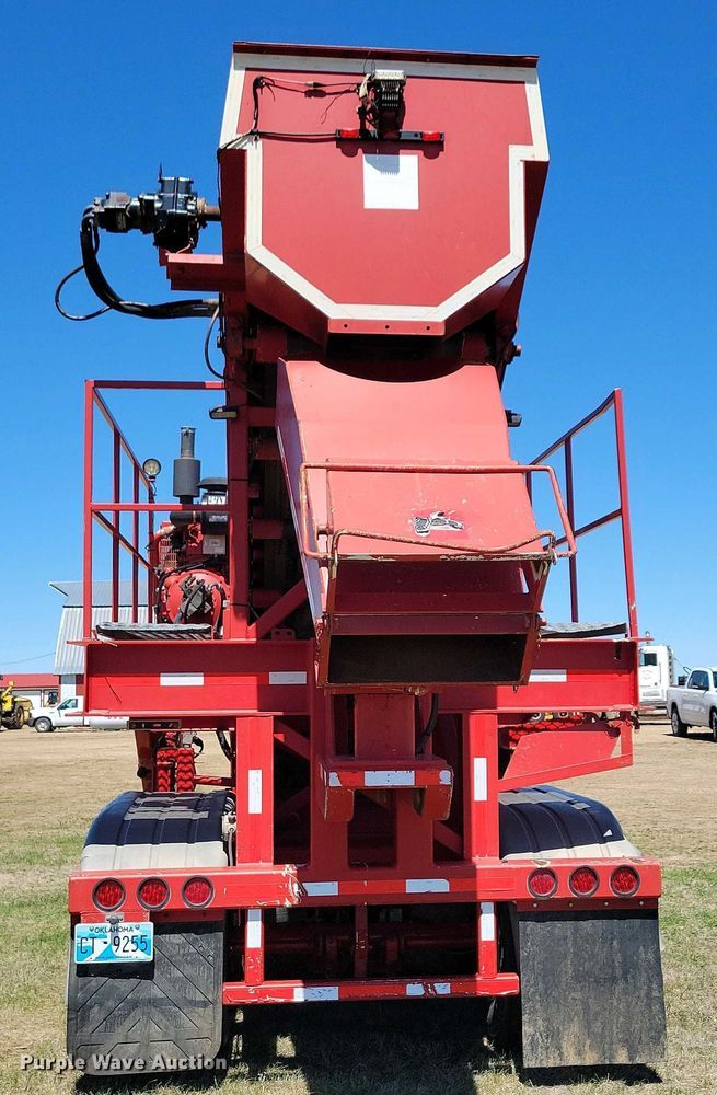 image for item EA2436 2014 Keystone Oilfield Fabrication STB-36 sand conveyor