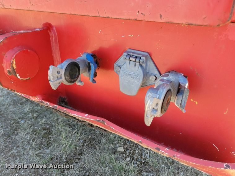 image for item EA2436 2014 Keystone Oilfield Fabrication STB-36 sand conveyor