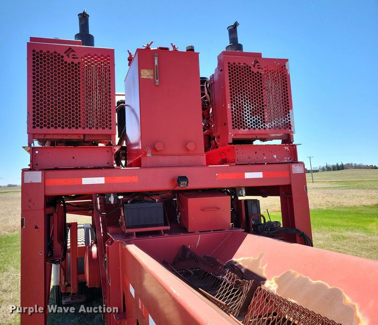 image for item EA2436 2014 Keystone Oilfield Fabrication STB-36 sand conveyor