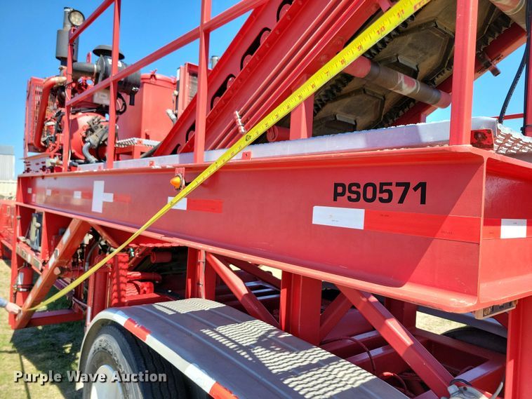 image for item EA2436 2014 Keystone Oilfield Fabrication STB-36 sand conveyor