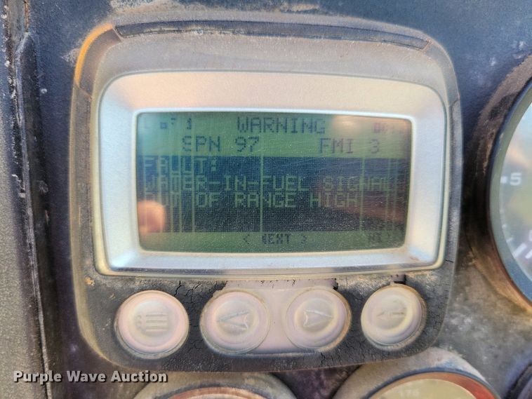 image for item EA2436 2014 Keystone Oilfield Fabrication STB-36 sand conveyor