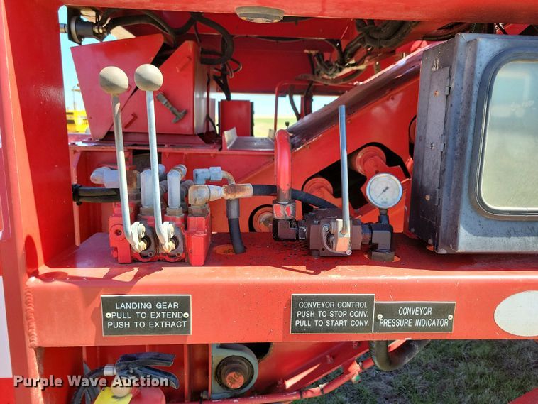 image for item EA2436 2014 Keystone Oilfield Fabrication STB-36 sand conveyor