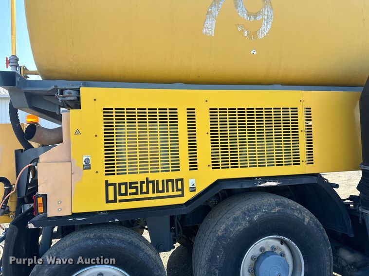 image for item EB2476 2008 Boschung  Jet Broom  runway cleaning truck