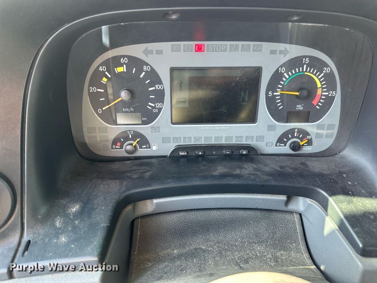 image for item EB2476 2008 Boschung  Jet Broom  runway cleaning truck