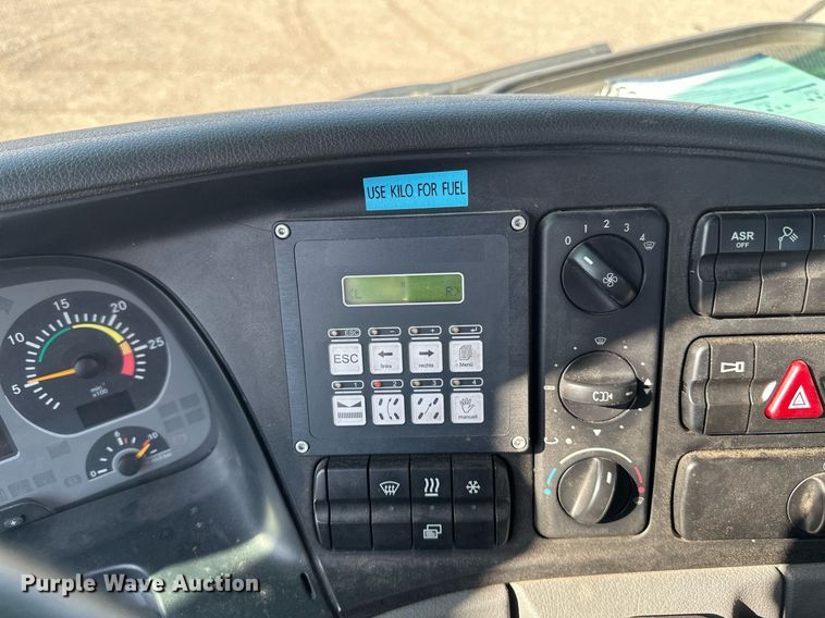 image for item EB2476 2008 Boschung  Jet Broom  runway cleaning truck