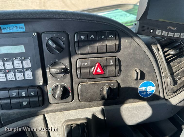 image for item EB2476 2008 Boschung  Jet Broom  runway cleaning truck