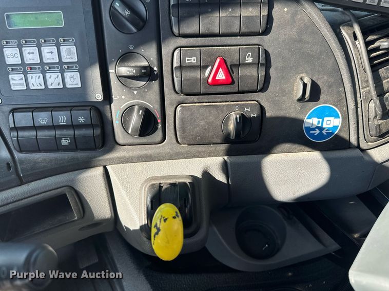 image for item EB2476 2008 Boschung  Jet Broom  runway cleaning truck