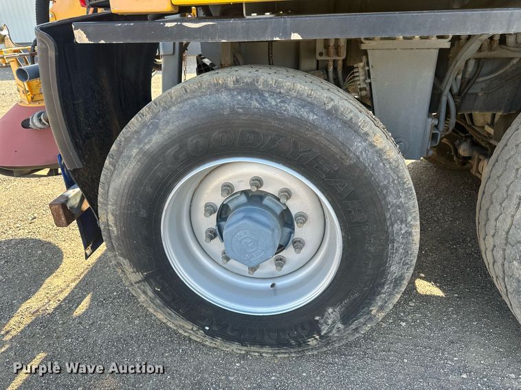 image for item EB2476 2008 Boschung  Jet Broom  runway cleaning truck