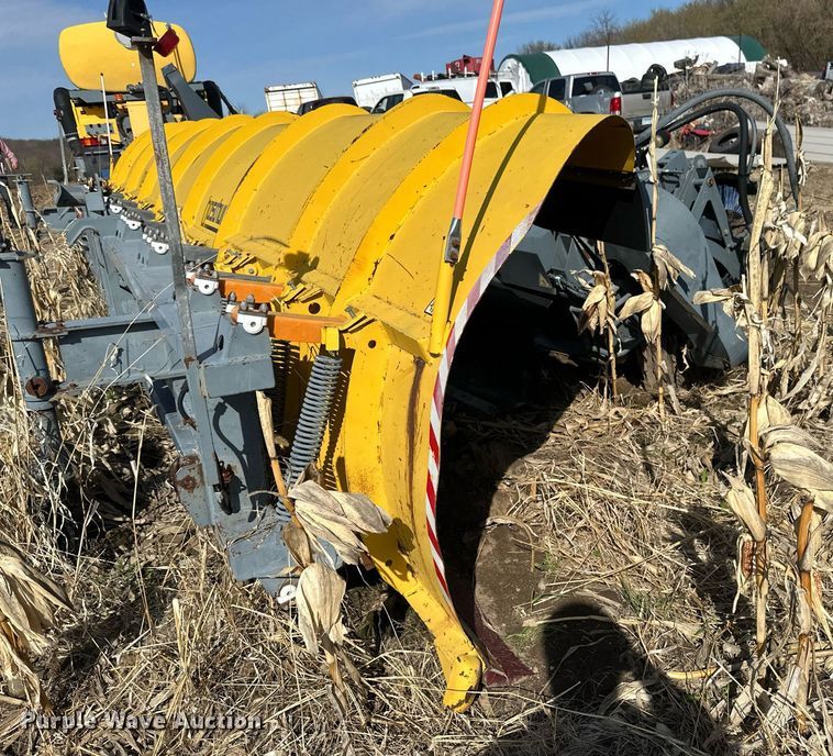 image for item EB2476 2008 Boschung  Jet Broom  runway cleaning truck