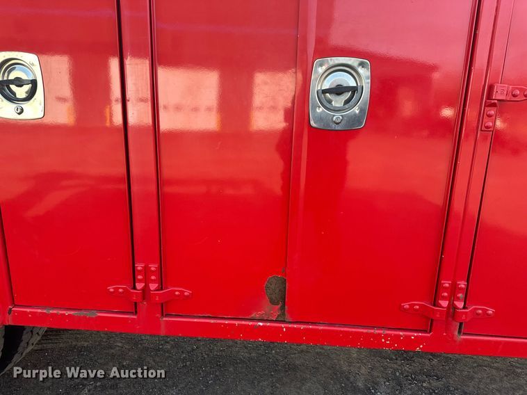 image for item EB2480 2000 Kenworth  T300 utility / service truck