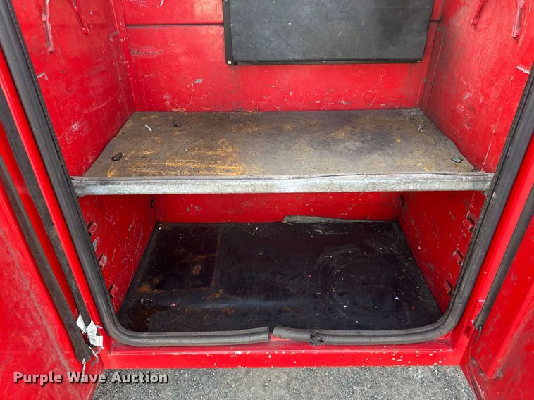 image for item EB2480 2000 Kenworth  T300 utility / service truck