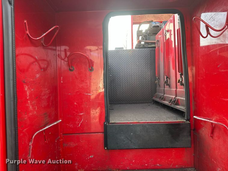 image for item EB2480 2000 Kenworth  T300 utility / service truck