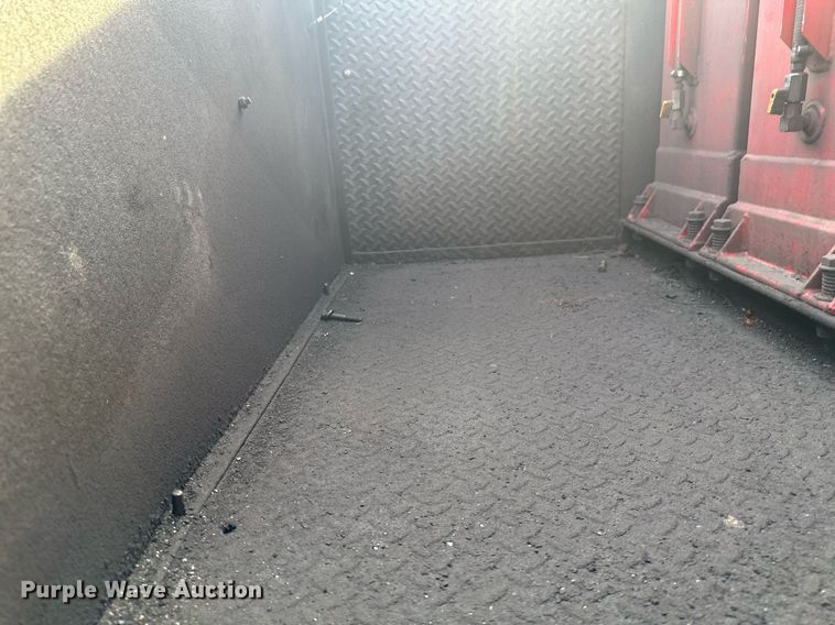 image for item EB2480 2000 Kenworth  T300 utility / service truck