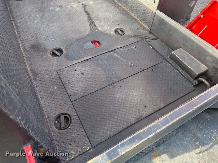 image for item EB2480 2000 Kenworth  T300 utility / service truck