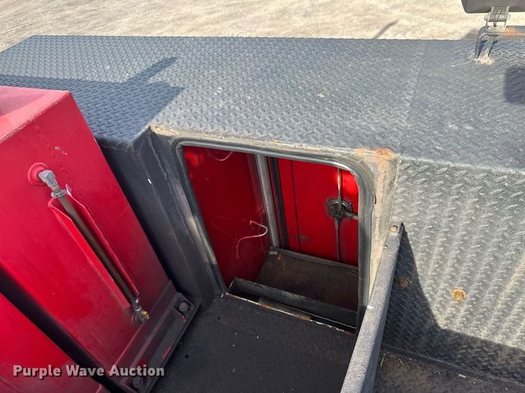 image for item EB2480 2000 Kenworth  T300 utility / service truck