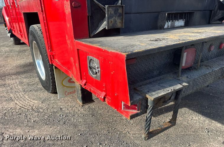 image for item EB2480 2000 Kenworth  T300 utility / service truck