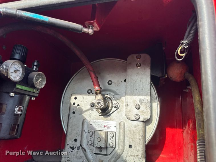 image for item EB2480 2000 Kenworth  T300 utility / service truck