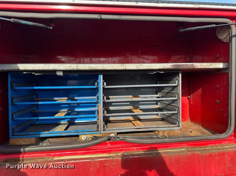 image for item EB2480 2000 Kenworth  T300 utility / service truck