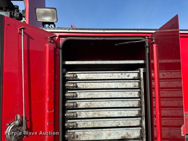 image for item EB2480 2000 Kenworth  T300 utility / service truck