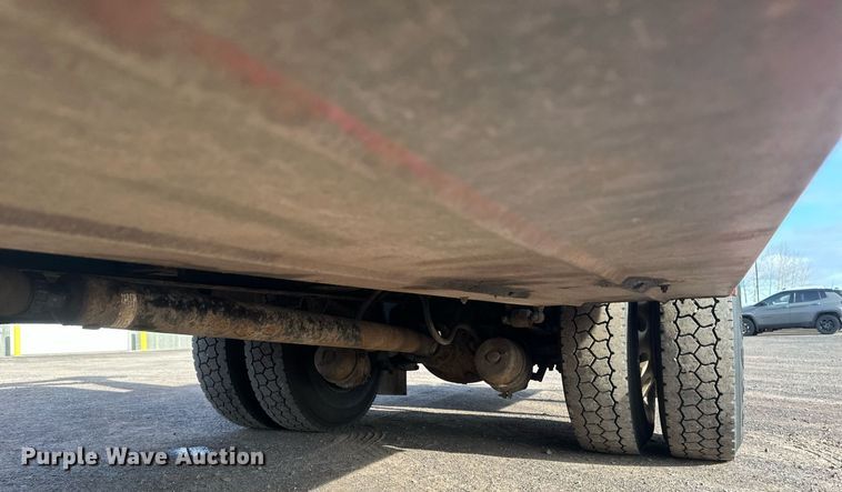 image for item EB2480 2000 Kenworth  T300 utility / service truck