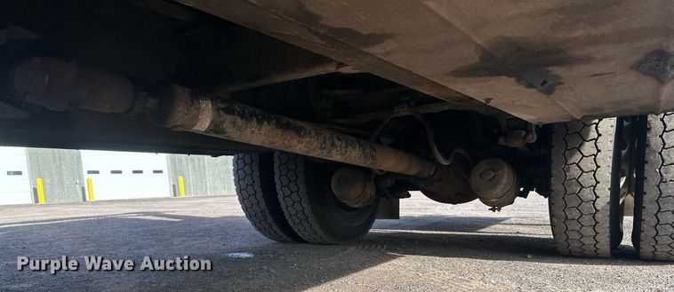 image for item EB2480 2000 Kenworth  T300 utility / service truck