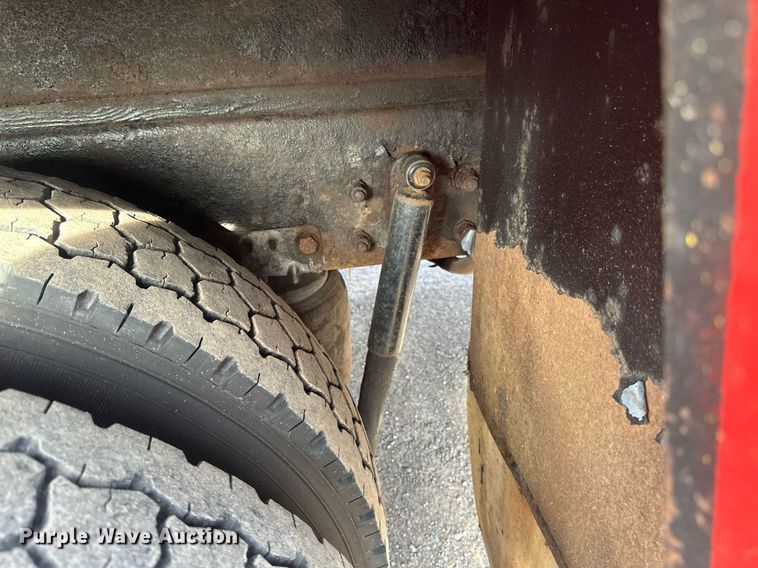 image for item EB2480 2000 Kenworth  T300 utility / service truck