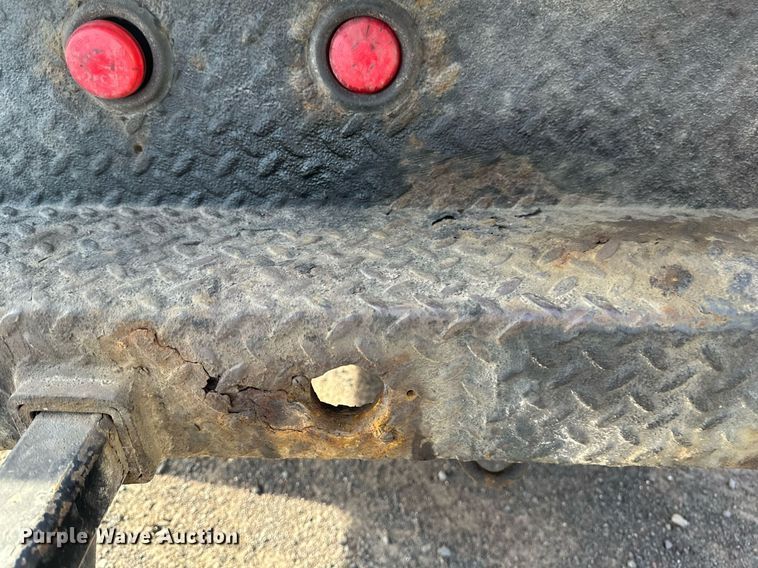 image for item EB2480 2000 Kenworth  T300 utility / service truck