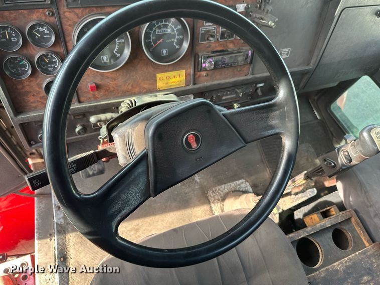 image for item EB2480 2000 Kenworth  T300 utility / service truck