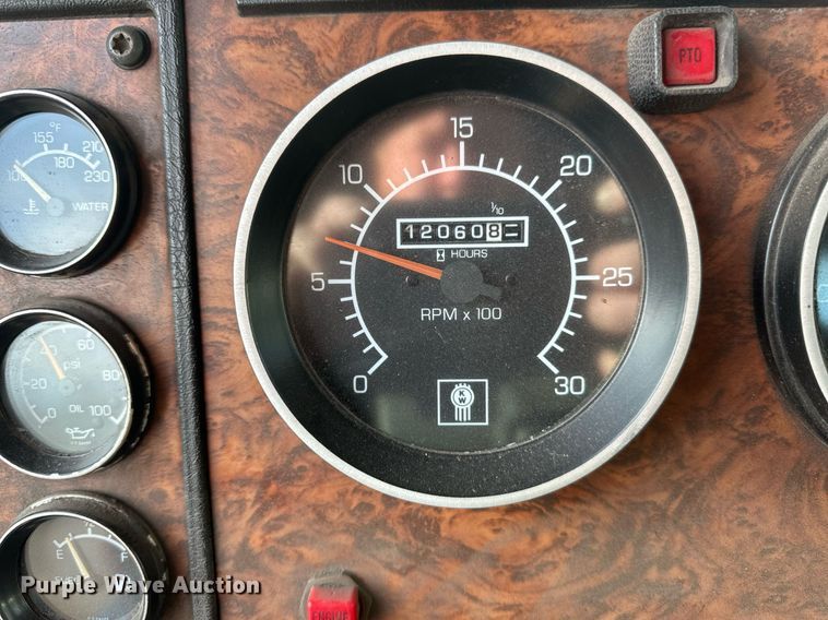 image for item EB2480 2000 Kenworth  T300 utility / service truck