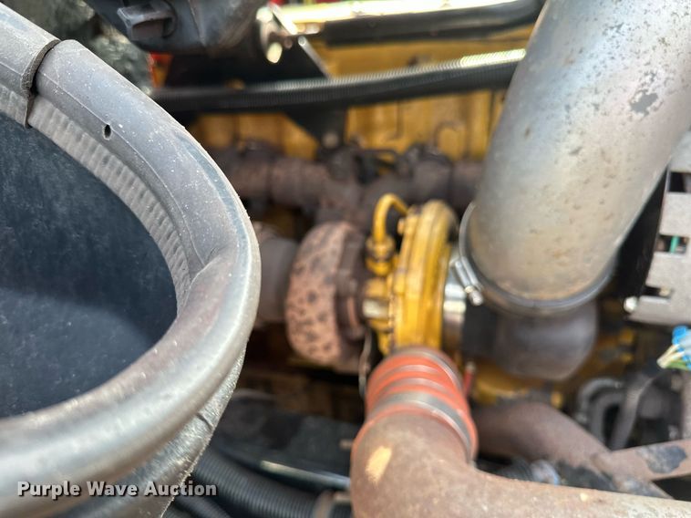 image for item EB2480 2000 Kenworth  T300 utility / service truck