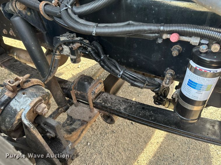 image for item EB2480 2000 Kenworth  T300 utility / service truck