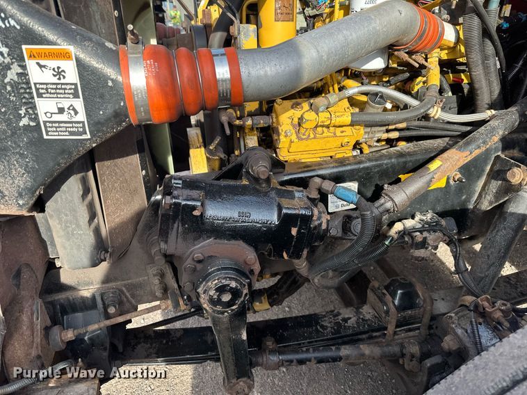 image for item EB2480 2000 Kenworth  T300 utility / service truck