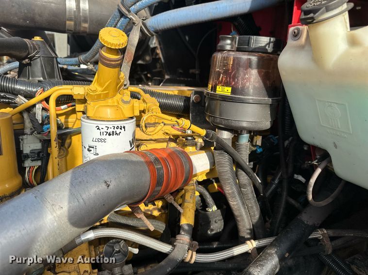 image for item EB2480 2000 Kenworth  T300 utility / service truck