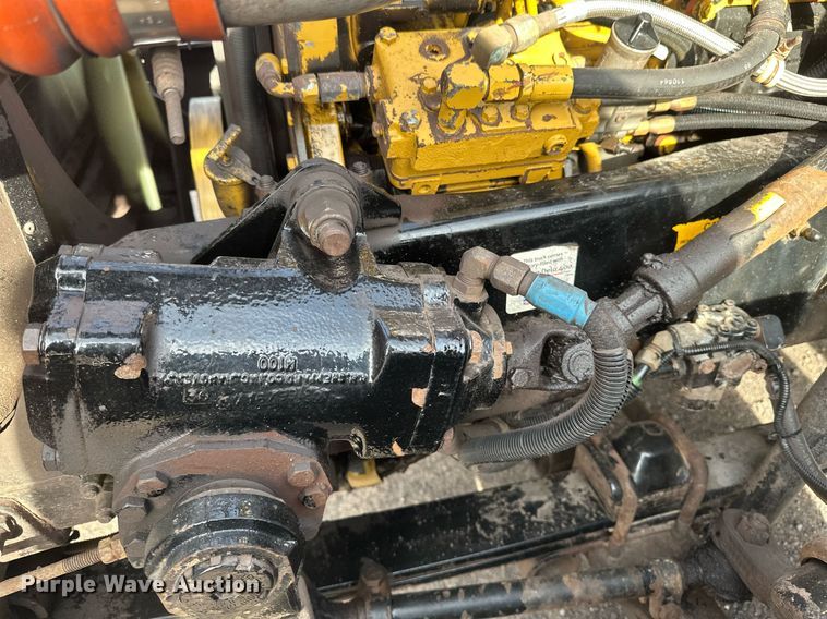 image for item EB2480 2000 Kenworth  T300 utility / service truck