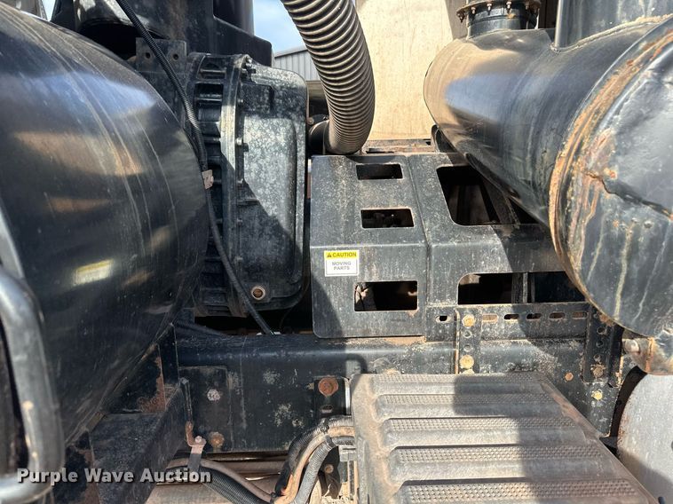 image for item EB2481 2007 International  7600 hydrovac truck