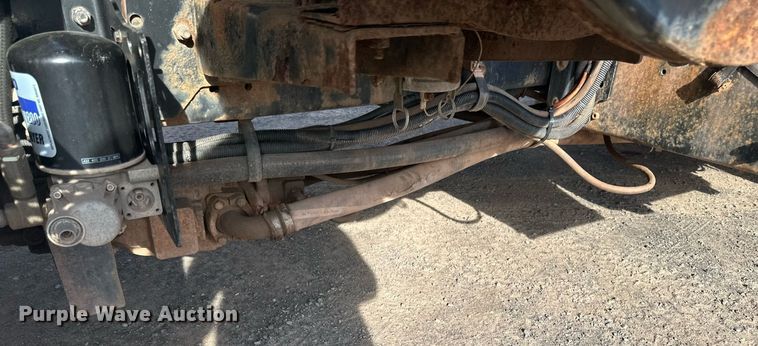 image for item EB2481 2007 International  7600 hydrovac truck