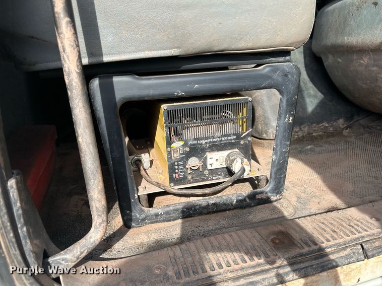 image for item EB2481 2007 International  7600 hydrovac truck