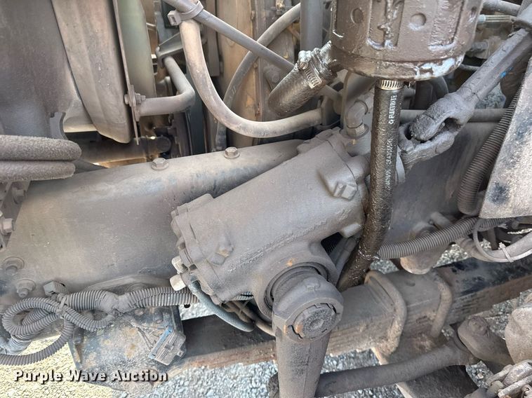 image for item EB2481 2007 International  7600 hydrovac truck